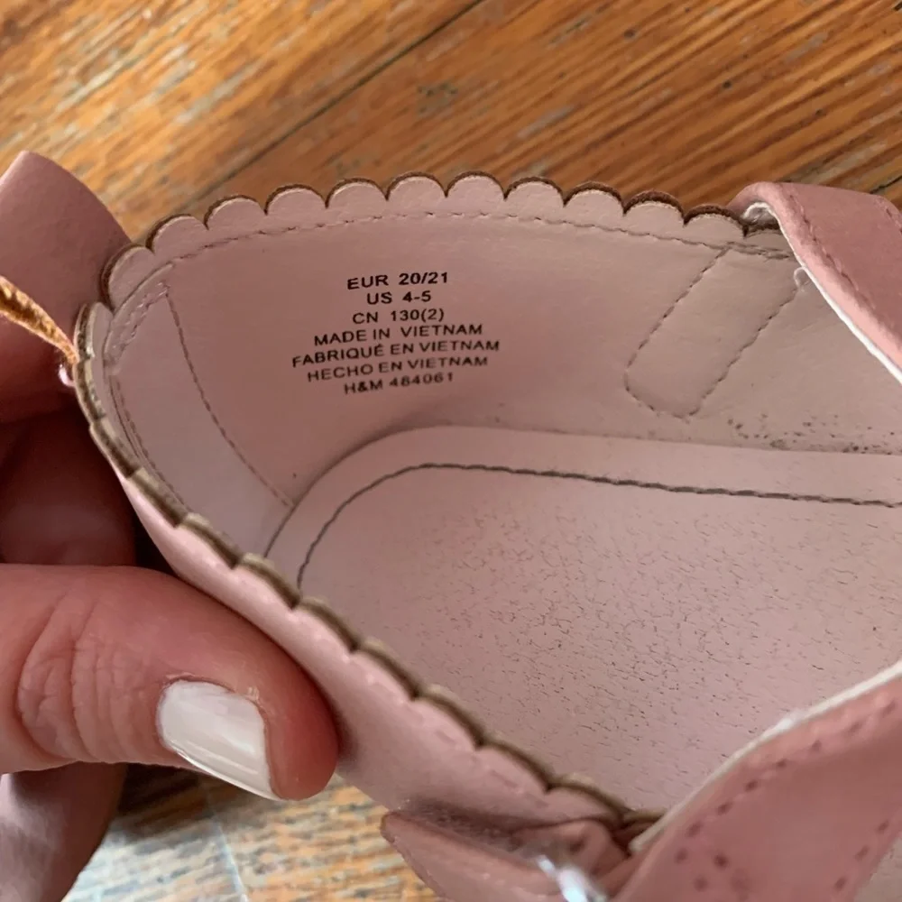 𝅺h&m|butterfly Ballet Shoes- Size 4-5